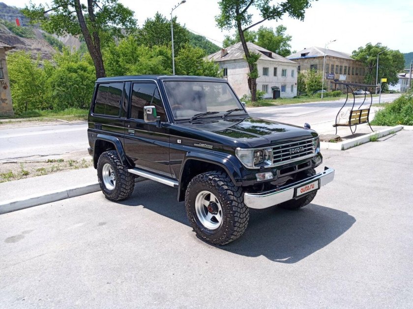 Toyota Land Cruiser Prado 70