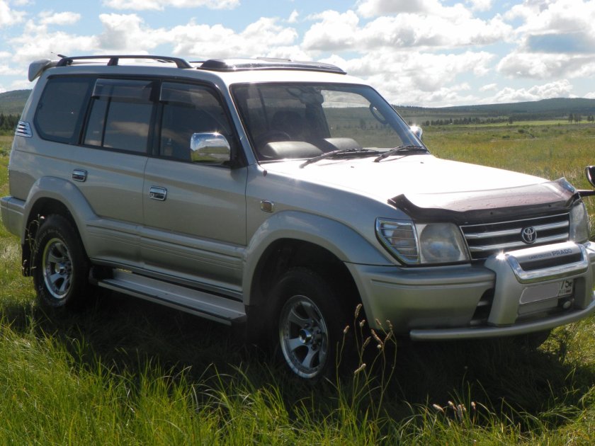 Toyota Land Cruiser Prado 90