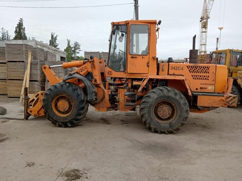 Фронтальный погрузчик амкодор