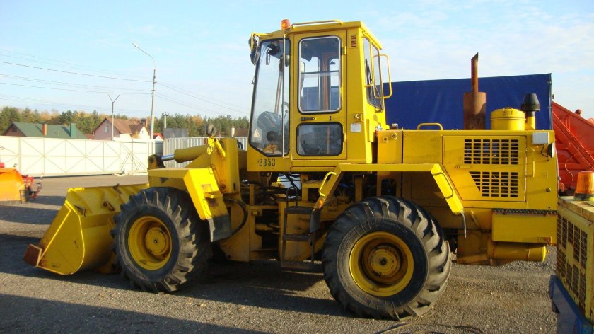 Фронтальный погрузчик Амкодор 333в