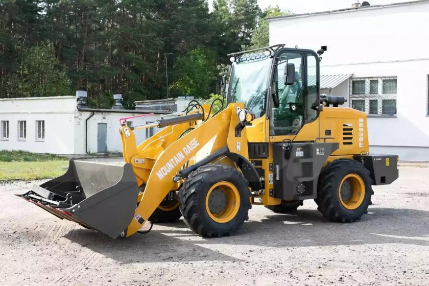 Фронтальный погрузчик, 2023