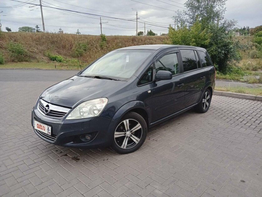 Opel Zafira b 2010