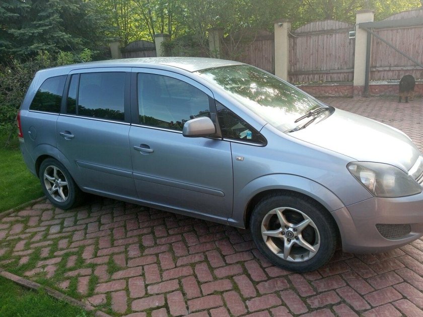 Opel zafira 2006