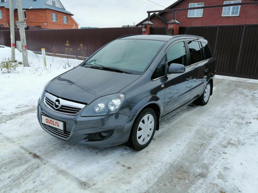 Опель Зафира 2010