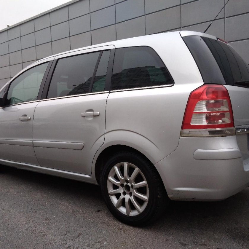 Opel Zafira 2010