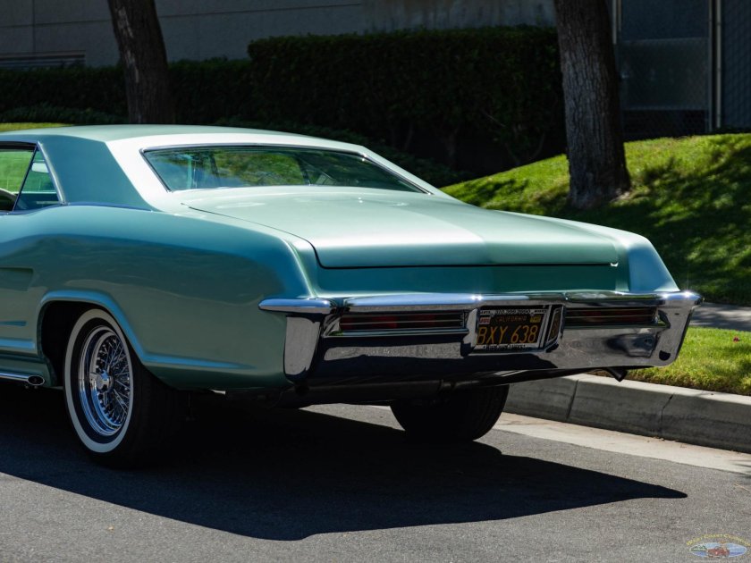 Buick riviera 1965