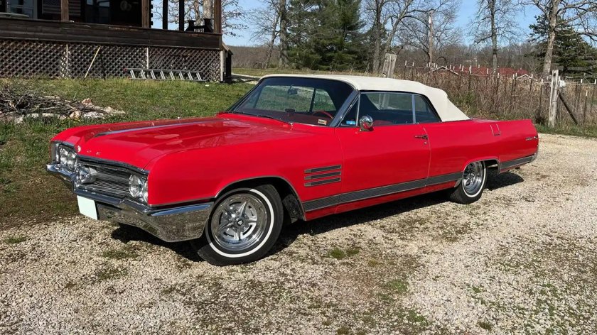 Buick wildcat 1965