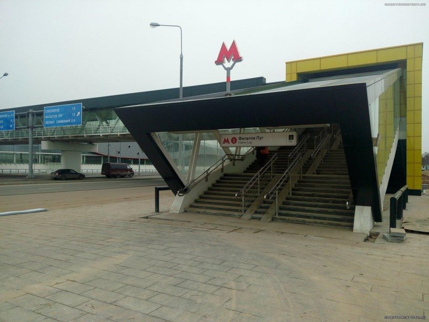 Метро Филатов луг выход 1