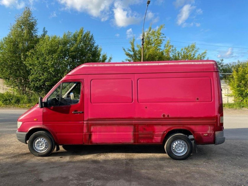 Цельнометаллические фургоны