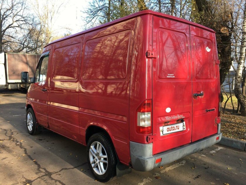 Цельнометаллические фургоны