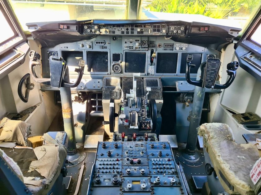 Кабина боинг 737 800