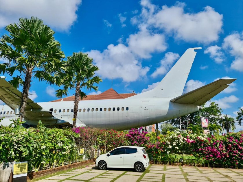 Заброшенный боинг 737 на бали