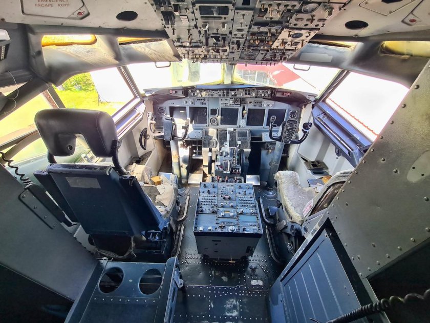 Боинг 787 кабина пилотов