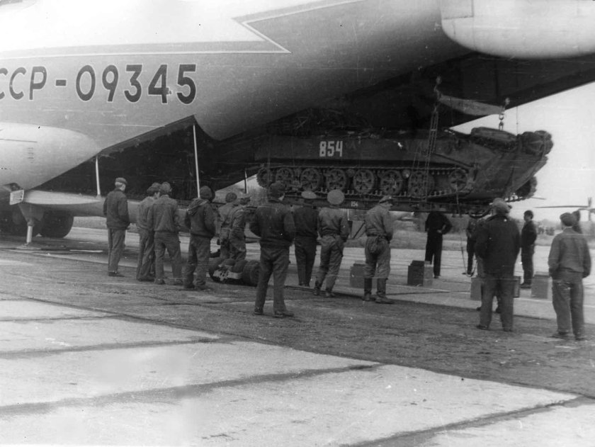 Самолёт Антей АН-22