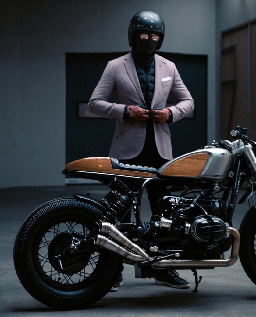 Кафе рейсер мотоцикл