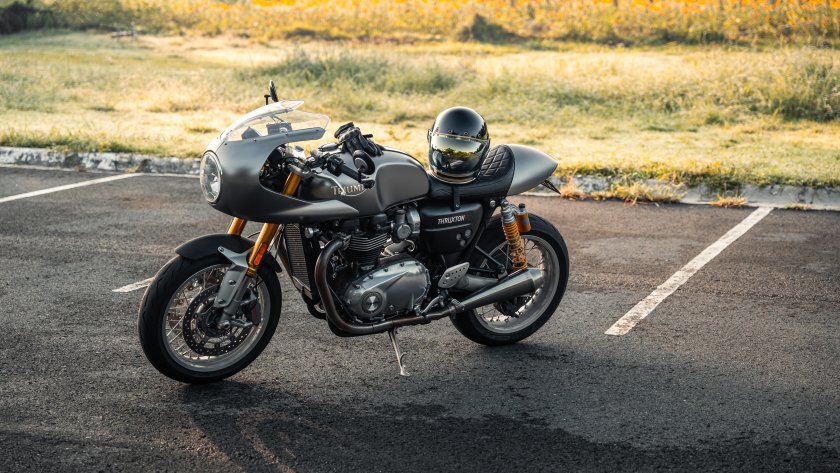Triumph thruxton 1200 r