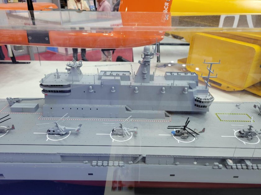 Десантный корабль (УДК) проекта 23900