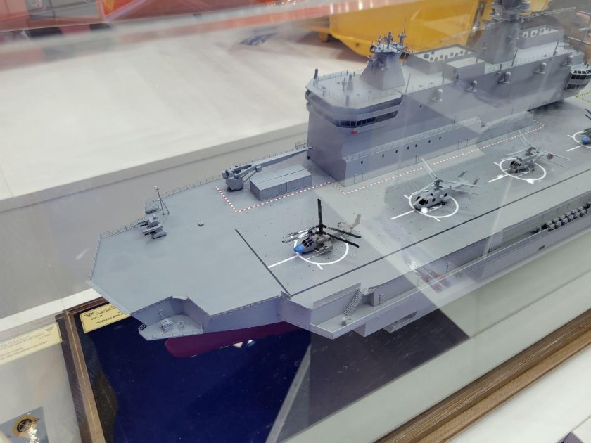 Универсальный десантный корабль (УДК) проекта 23900