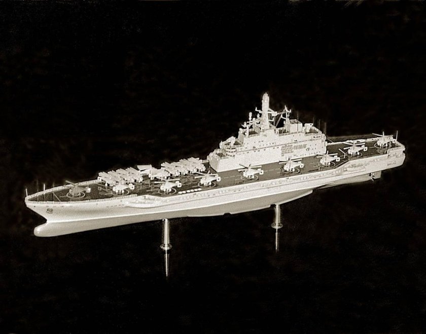 Вертолетоносец проекта 10200 Халзан