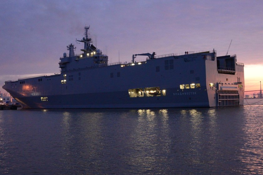 Вертолетоносец Мистраль Владивосток