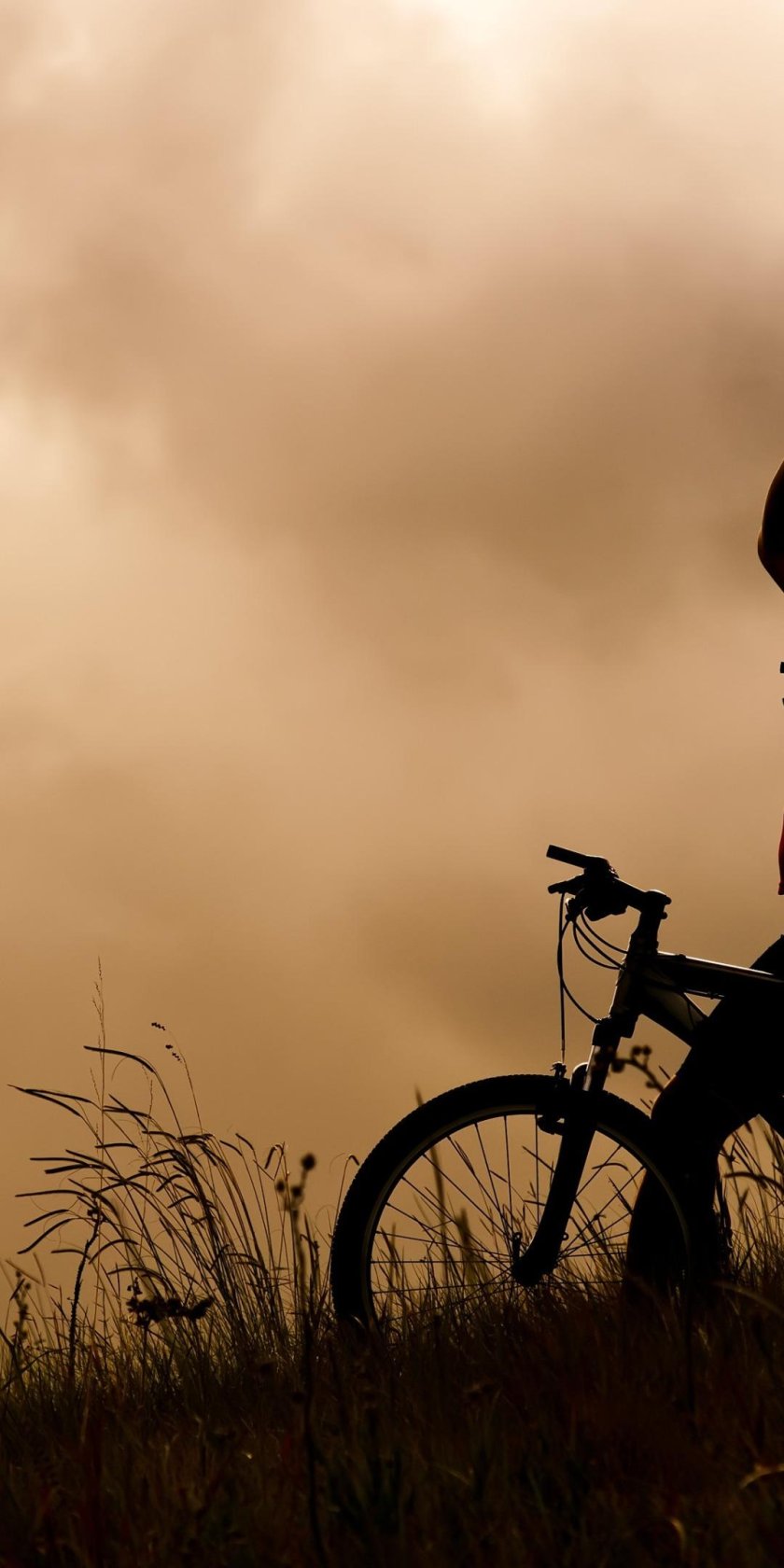 Парень на велосипеде