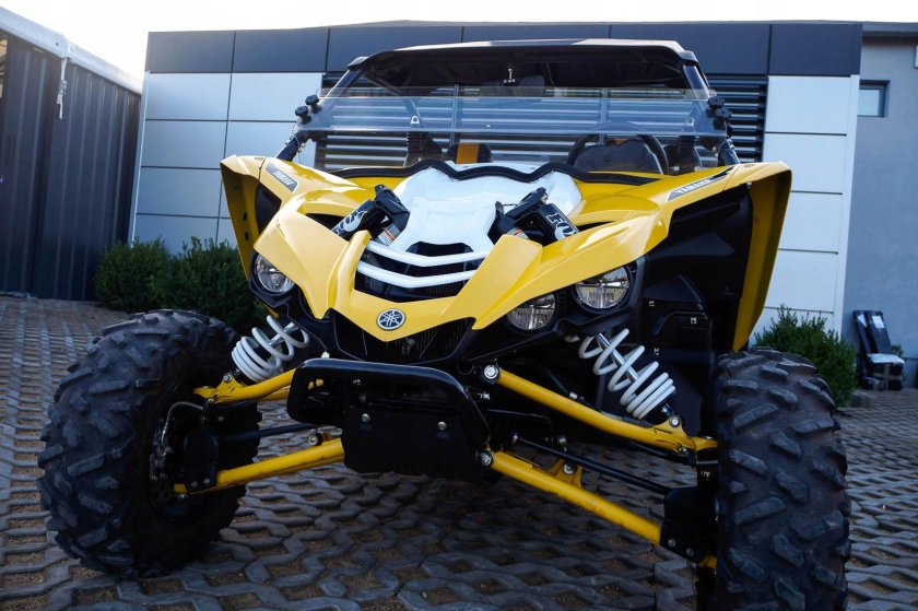 Багги Yamaha yxz1000r