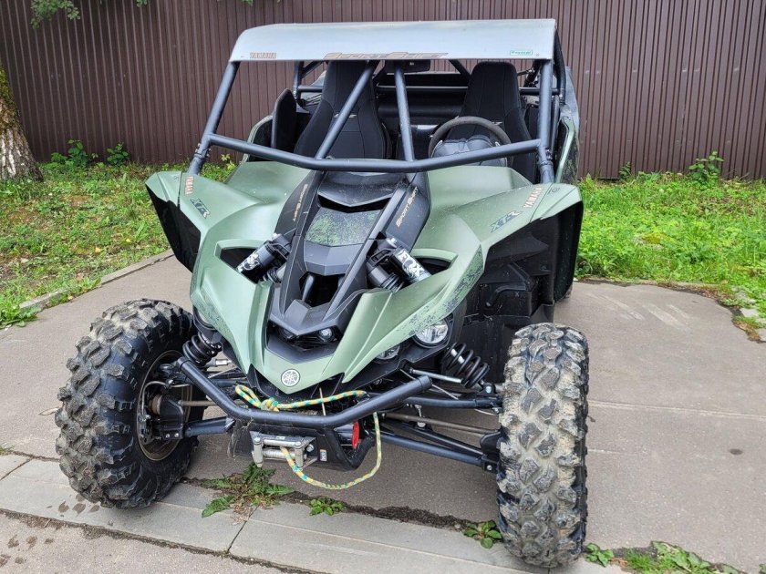 Yamaha yxz1000r