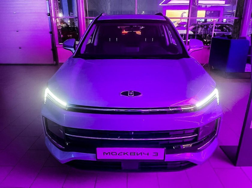 Москвич 3 голубого цвета