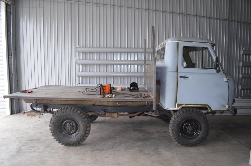 Передний борт на УАЗ 3303