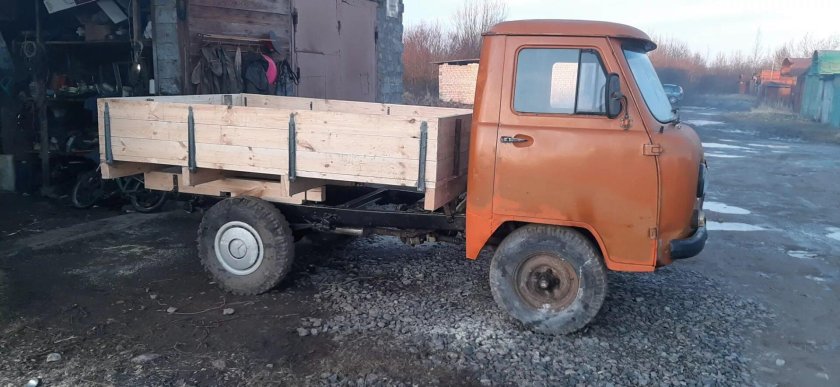 УАЗ головастик 3303 самосвал