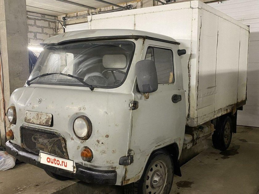 УАЗ 3303 изотермический фургон