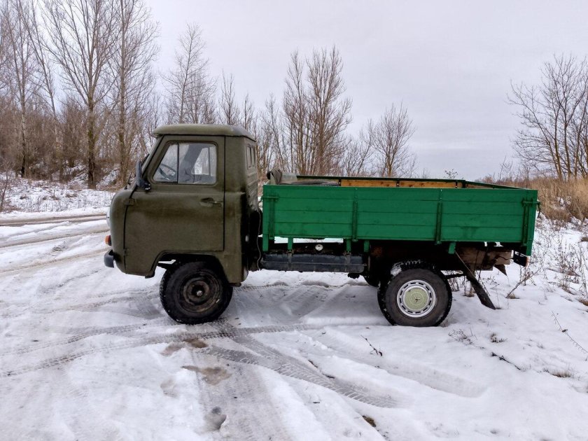 Уаз грузовой бортовой 330365