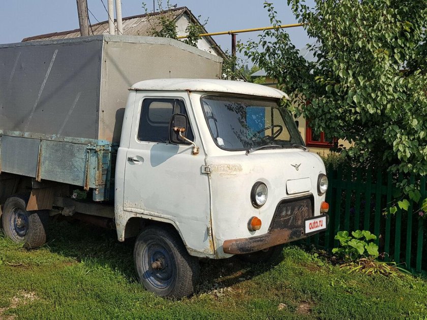 УАЗ 3303 фургон
