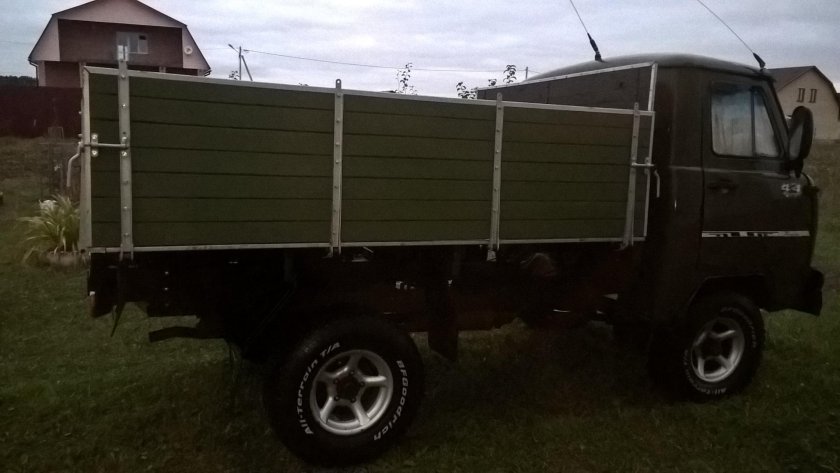 УАЗ головастик 3303 самосвал