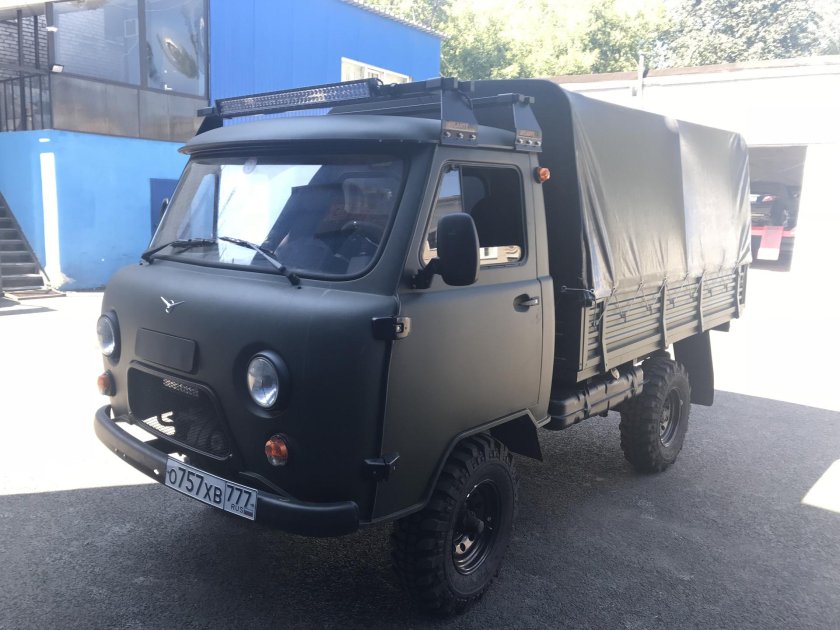 УАЗ 452 3303 бортовой