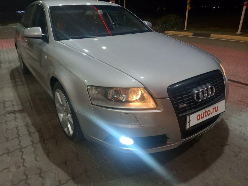 Серебристая ауди а6 2006