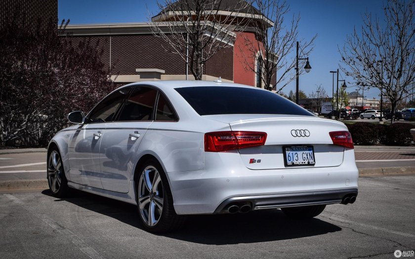 Ауди s6 белая