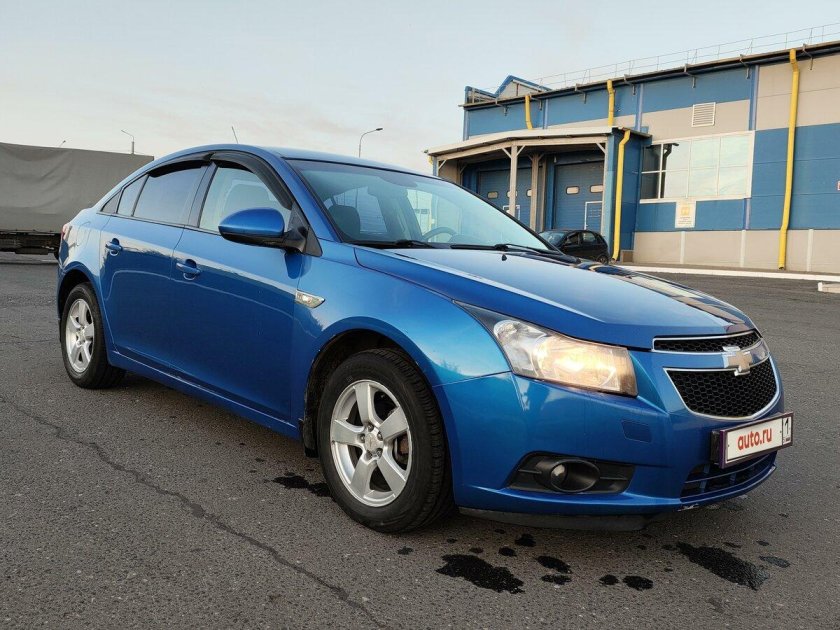 Шевроле Круз 2011 года