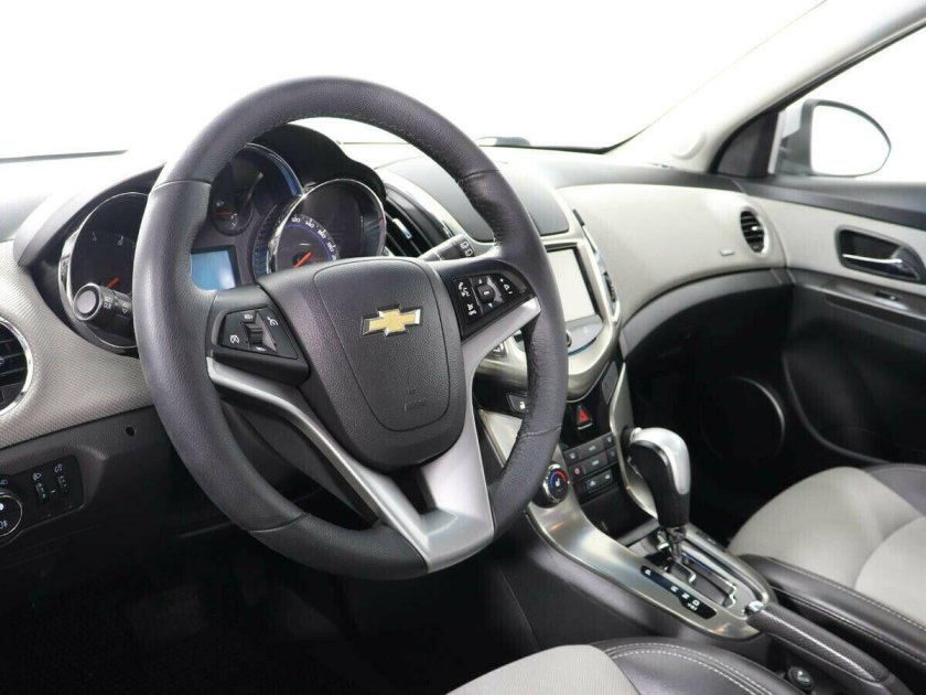 Chevrolet Cruze 2013 1.8 автомат
