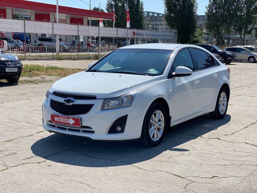 Lt at 1,8 sedan Cruze