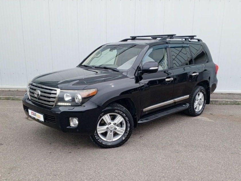 Toyota land cruiser 200 2013