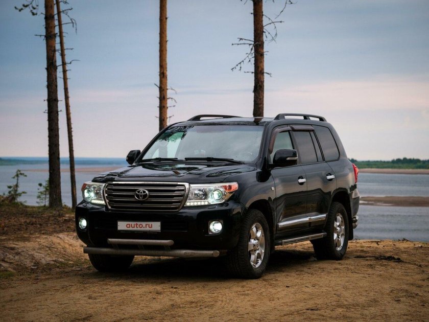 Toyota land cruiser 200 рестайлинг