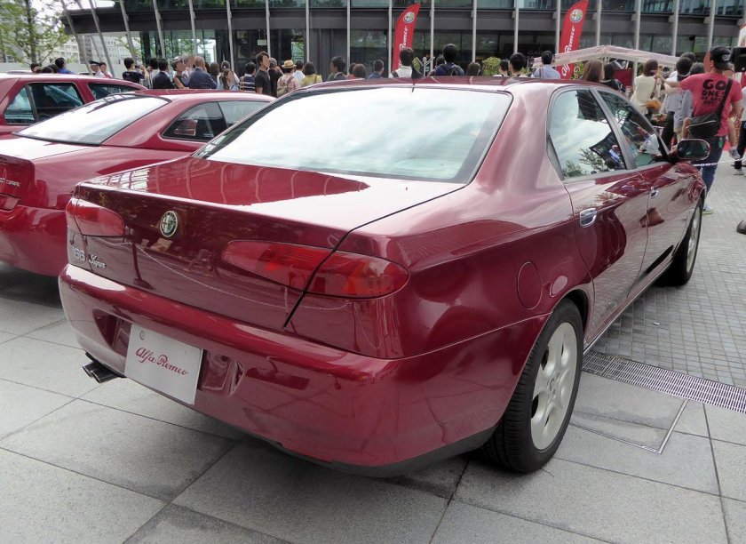 Альфа Ромео 166 1998