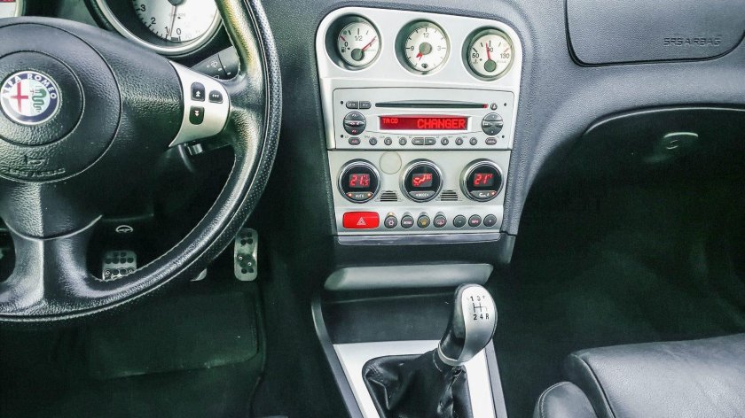 Альфа Ромео 156 Рестайлинг салон