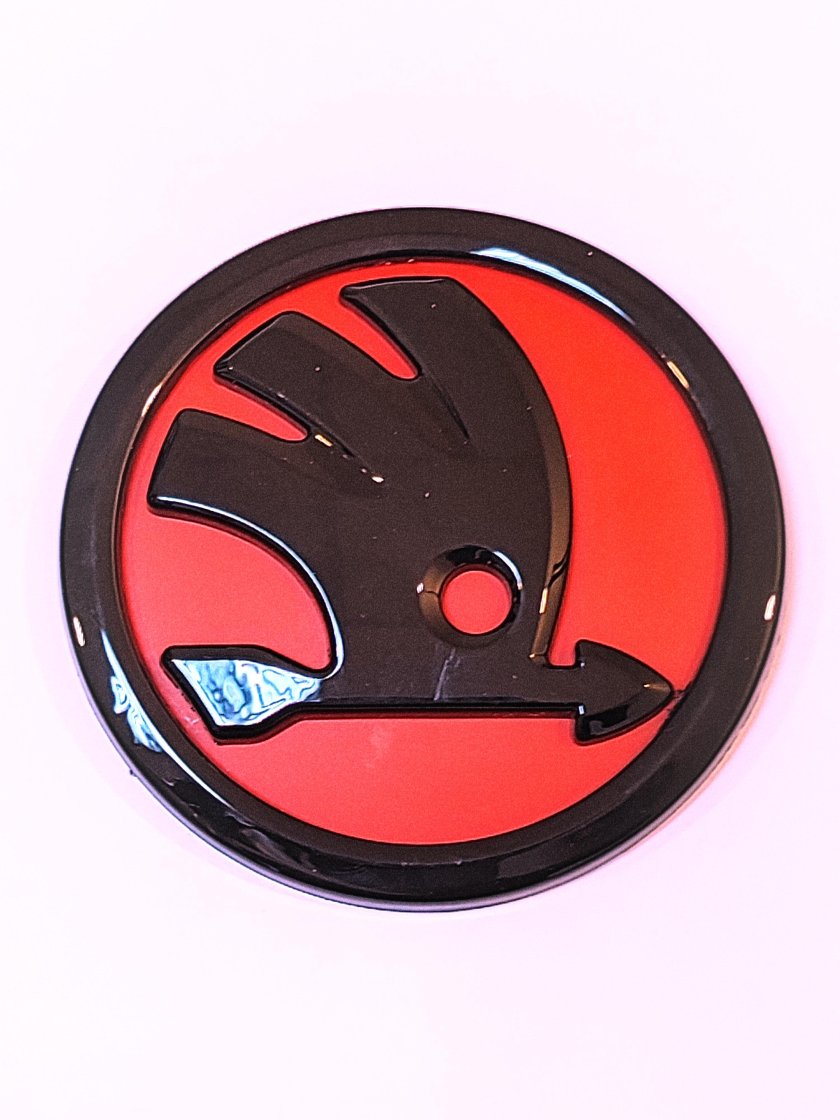 Эмблема Шкода 90мм черный