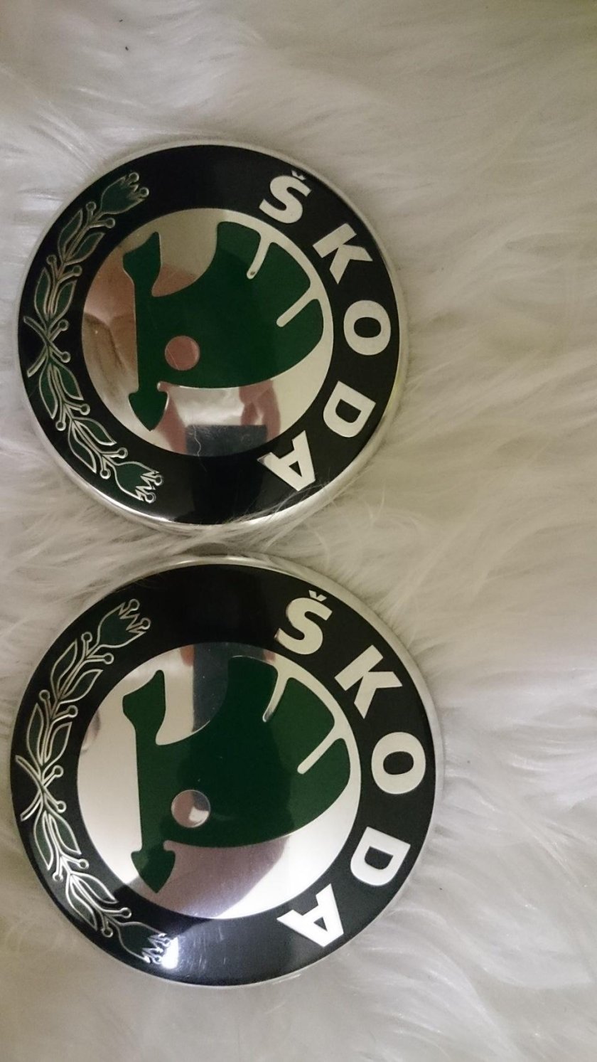 Шильдики Шкода тур 1.8