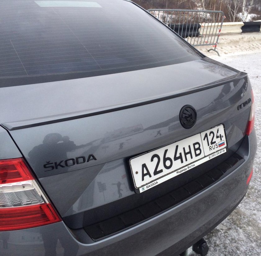 Черные шильдики Шкода Октавия а7