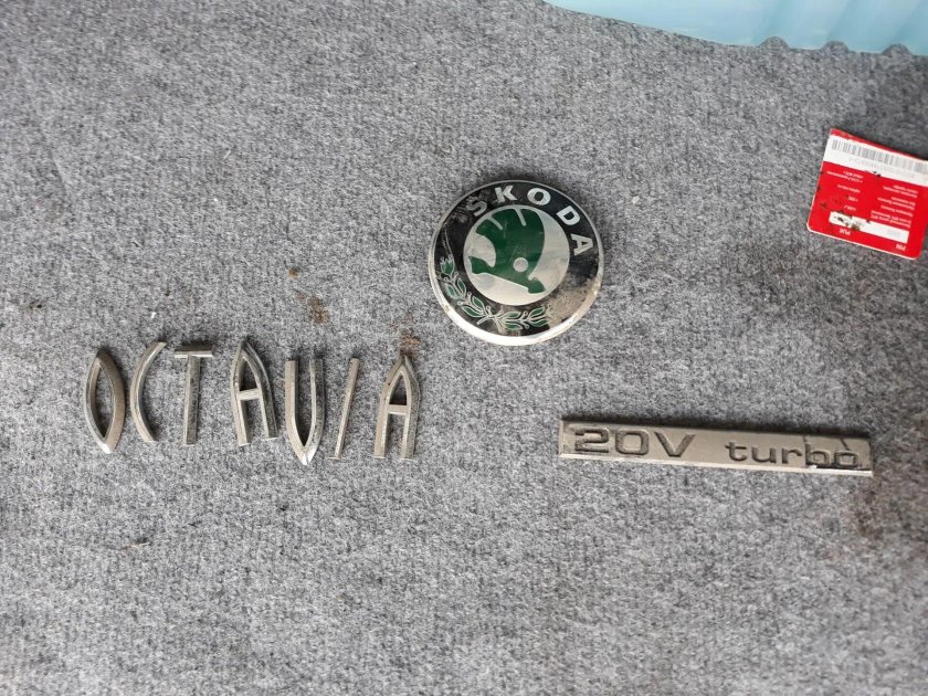 Эмблема Skoda Octavia Tour 78 мм
