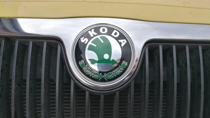 Шильдик на шкоду Фабия