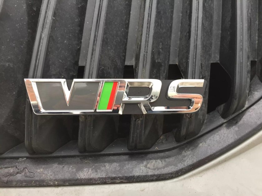 Skoda Octavia a5 шильдик